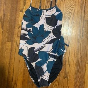 JOLYN Jackson 4 Tie-Back One-Piece